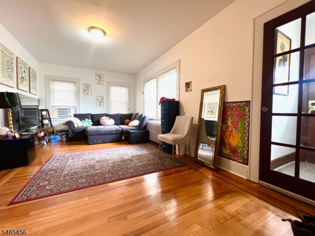 35 Elmwood Ave, Montclair Twp., NJ 07042 — photo 3