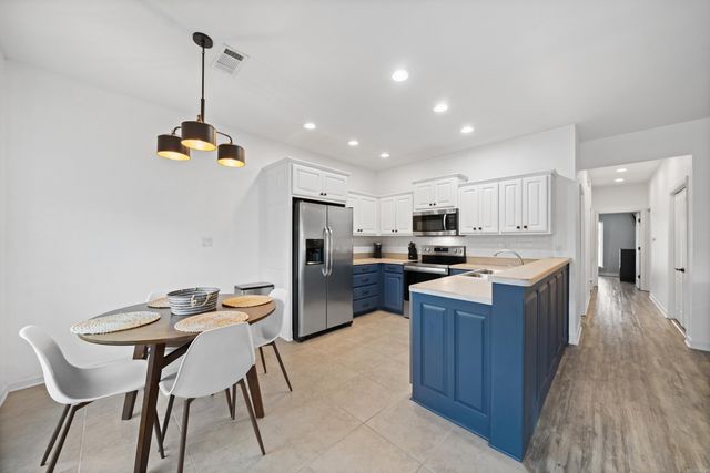 122 Chambers Pt Apt A, Hot Springs, AR 71913