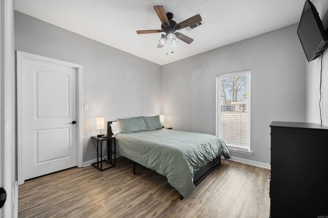 122 Chambers Pt Apt A, Hot Springs, AR 71913