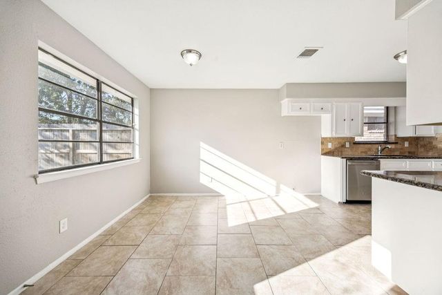 5602 Bridgegate Drive, Spring, TX 77373