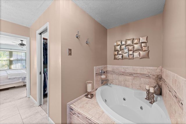 6557 Foxfield Drive, Mason, OH 45040