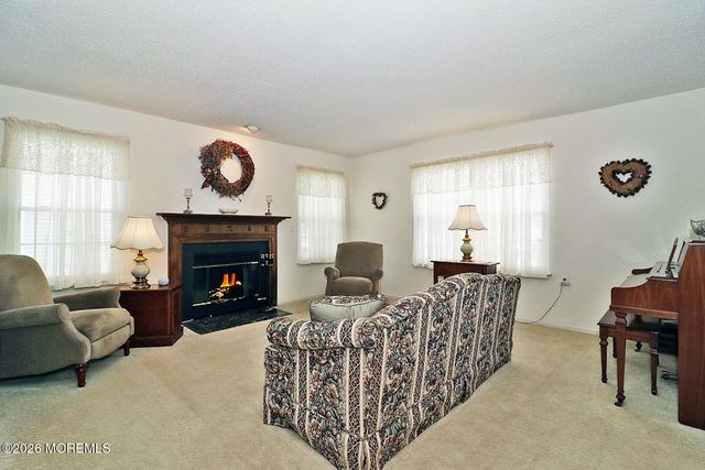 12 Cottonwood Drive, Barnegat, NJ 08005