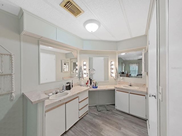 5022 FOXWOOD BLVD, Lakeland, FL 33810