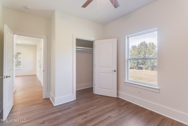 233 Farrar Lane, Waveland, MS 39576