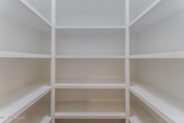 233 Farrar Lane, Waveland, MS 39576