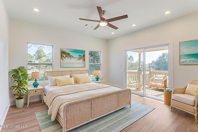 233 Farrar Lane, Waveland, MS 39576