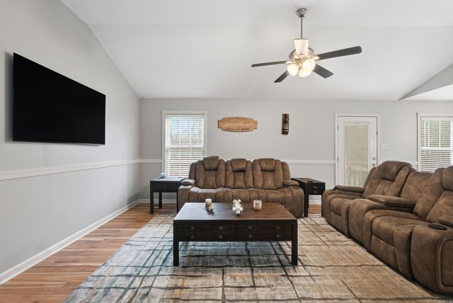 302 Weathering Lane, Austin, AR 72007