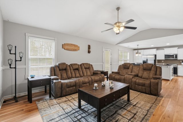 302 Weathering Lane, Austin, AR 72007