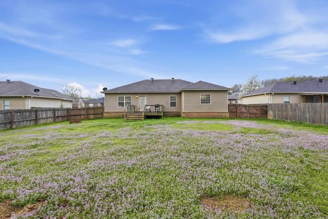 302 Weathering Lane, Austin, AR 72007