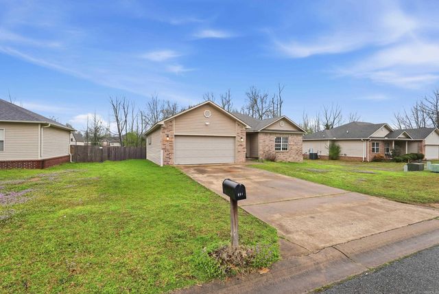302 Weathering Lane, Austin, AR 72007