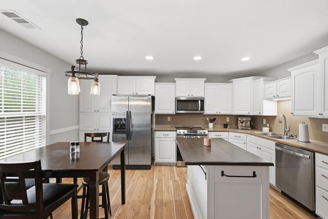 302 Weathering Lane, Austin, AR 72007