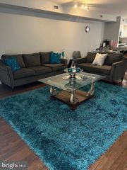 16 TOWNSHIP LINE RD #C2, Elkins Park, PA 19027