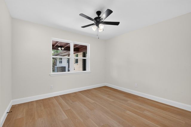 3401 Glenmont Drive, Fort Worth, TX 76133