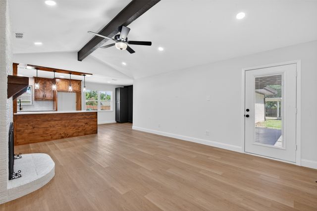 3401 Glenmont Drive, Fort Worth, TX 76133