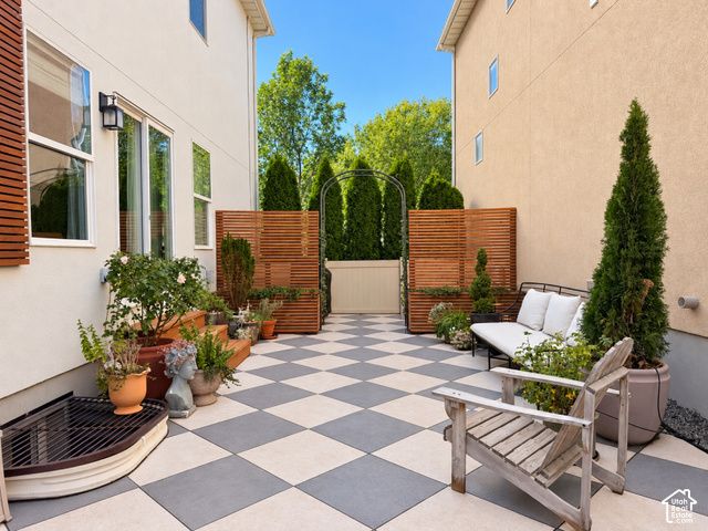 11724 S SUN TEA WAY, South Jordan, UT 84009