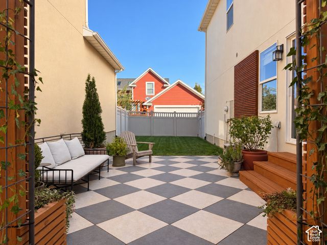 11724 S SUN TEA WAY, South Jordan, UT 84009