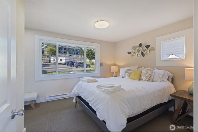 9049 NE Juanita Drive, Kirkland, WA 98034