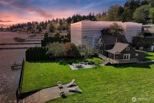 9049 NE Juanita Drive, Kirkland, WA 98034