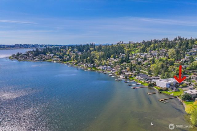 9049 NE Juanita Drive, Kirkland, WA 98034