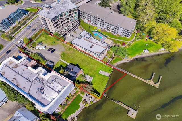 9049 NE Juanita Drive, Kirkland, WA 98034