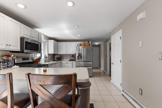 30 Sheffield Place, Mashpee, MA 02649