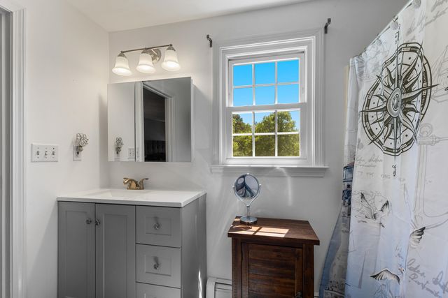 30 Sheffield Place, Mashpee, MA 02649