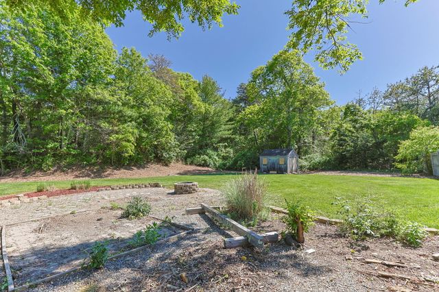 30 Sheffield Place, Mashpee, MA 02649