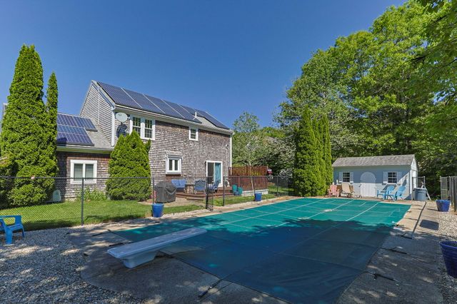 30 Sheffield Place, Mashpee, MA 02649