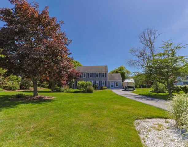 30 Sheffield Place, Mashpee, MA 02649