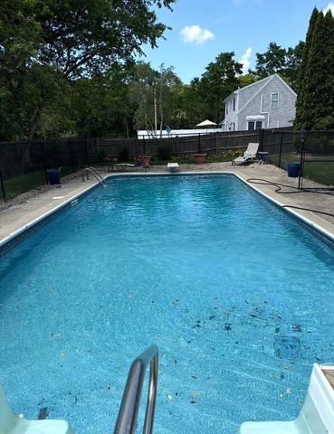 30 Sheffield Place, Mashpee, MA 02649