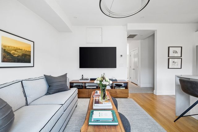 130 West Newton Street 3, Boston, MA 02118