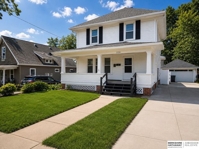 2724 N 62 Street, Omaha, NE 68104