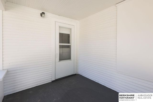 2724 N 62 Street, Omaha, NE 68104