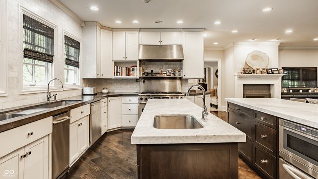 110 Bow Lane, Indianapolis, IN 46220
