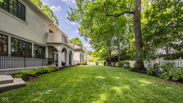 110 Bow Lane, Indianapolis, IN 46220