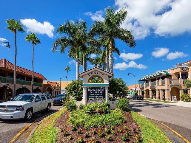 4417 CORSO VENETIA BOULEVARD D22, Venice, FL 34293
