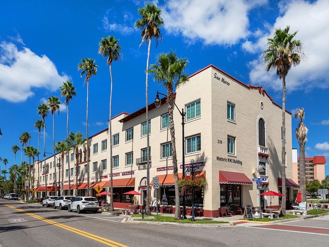 4417 CORSO VENETIA BOULEVARD D22, Venice, FL 34293