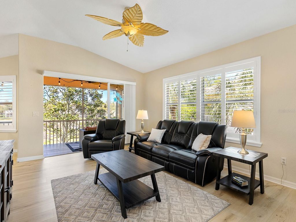 Image 11 of property listing at 4417 CORSO VENETIA BOULEVARD D22, Venice, FL 34293