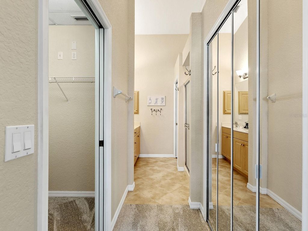 Image 20 of property listing at 4417 CORSO VENETIA BOULEVARD D22, Venice, FL 34293