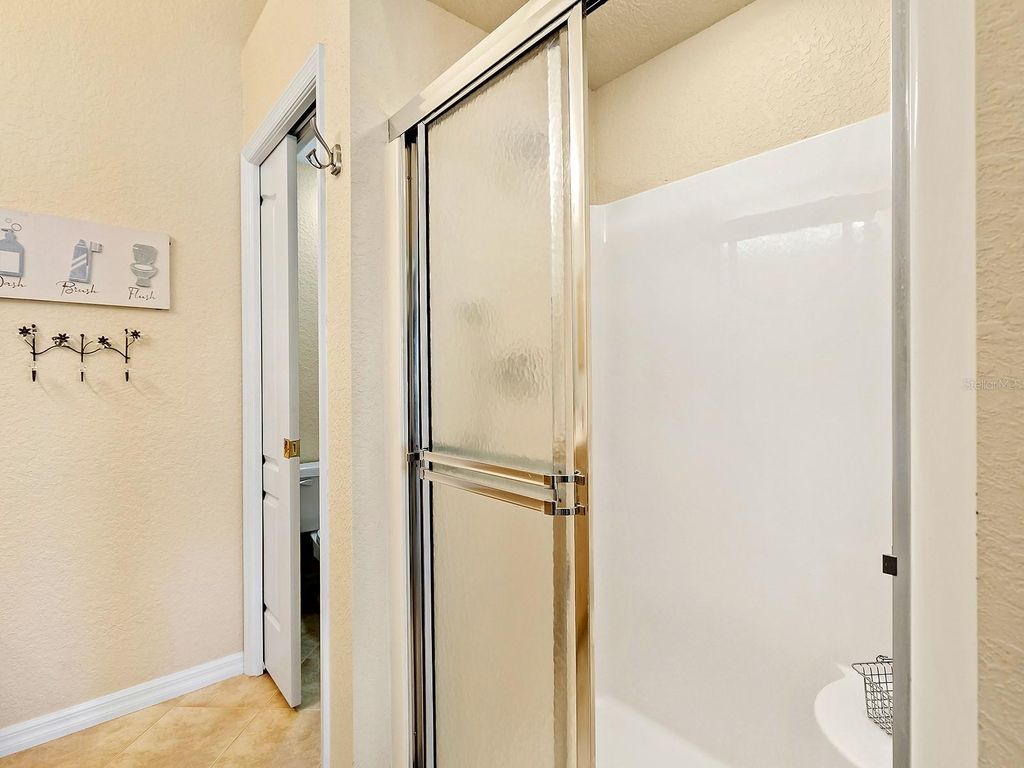 Image 22 of property listing at 4417 CORSO VENETIA BOULEVARD D22, Venice, FL 34293