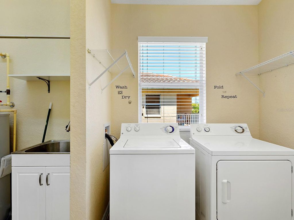 Image 26 of property listing at 4417 CORSO VENETIA BOULEVARD D22, Venice, FL 34293