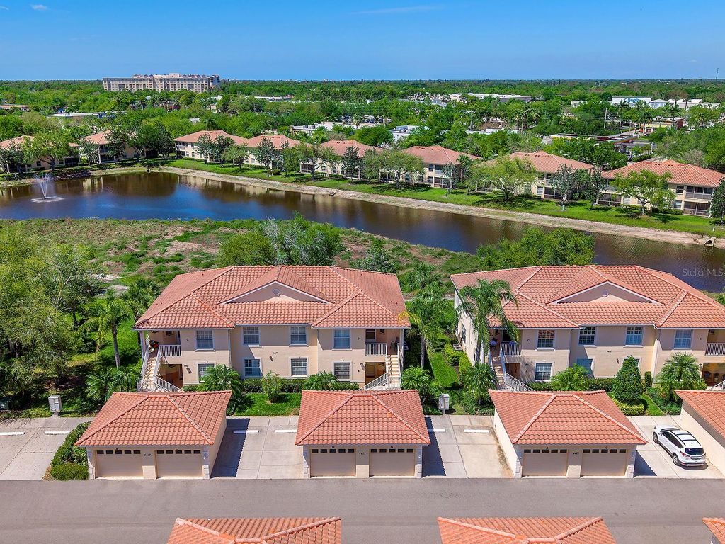 Image 32 of property listing at 4417 CORSO VENETIA BOULEVARD D22, Venice, FL 34293