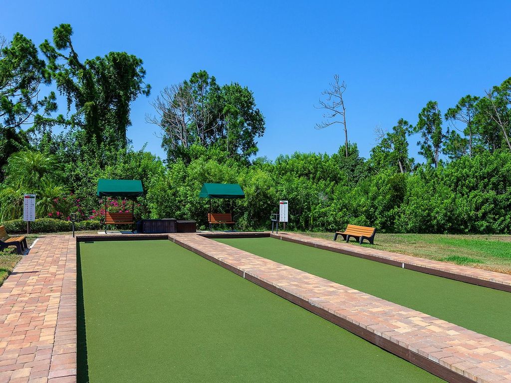 Image 43 of property listing at 4417 CORSO VENETIA BOULEVARD D22, Venice, FL 34293