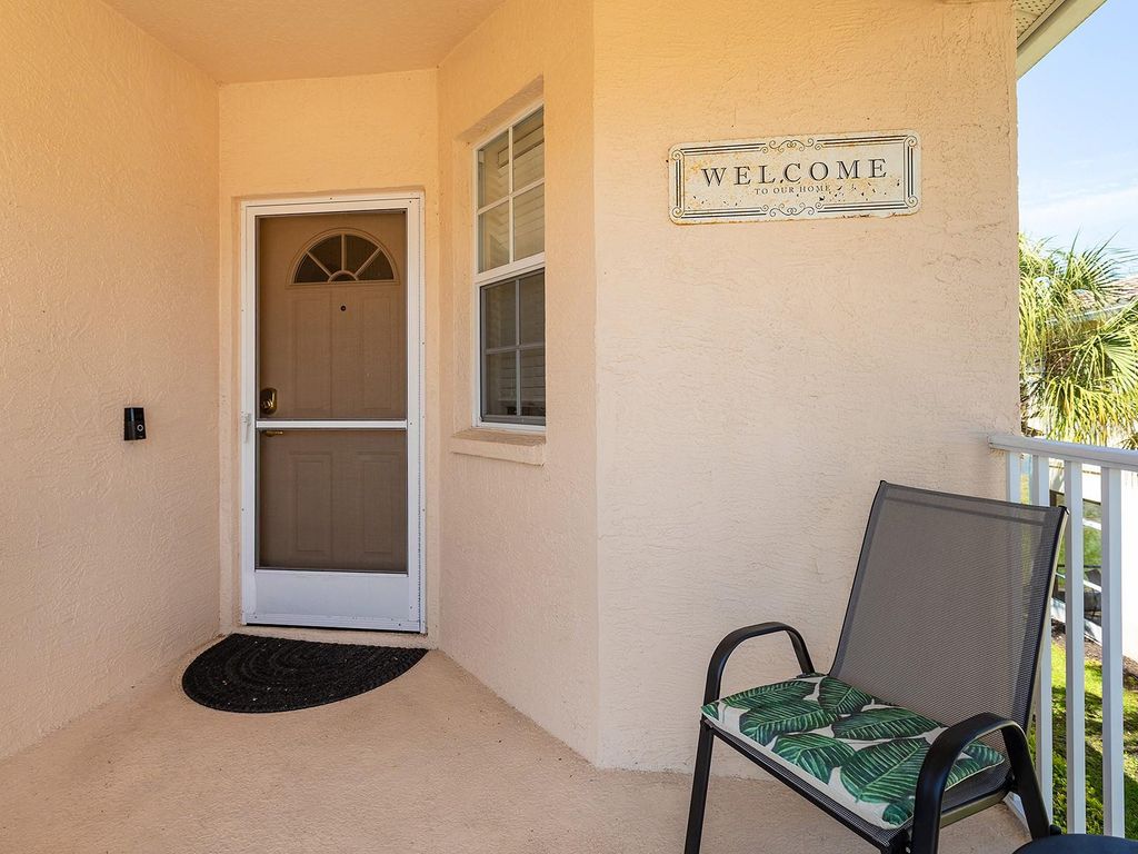 Image 7 of property listing at 4417 CORSO VENETIA BOULEVARD D22, Venice, FL 34293