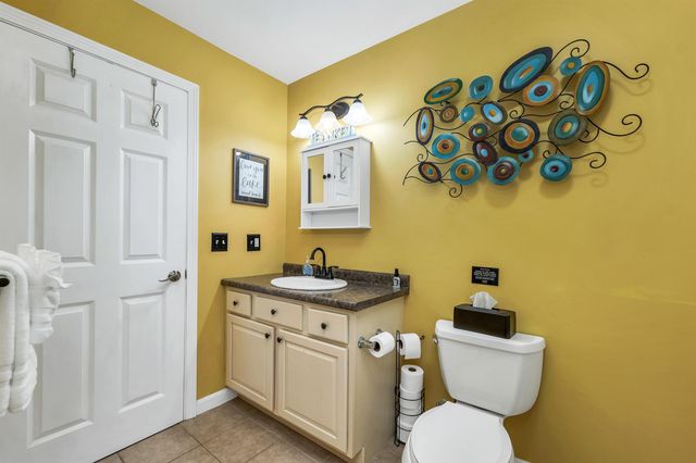 9 Warbonnet Lane, Gilmanton, NH 03237