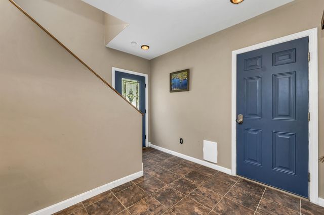 9 Warbonnet Lane, Gilmanton, NH 03237