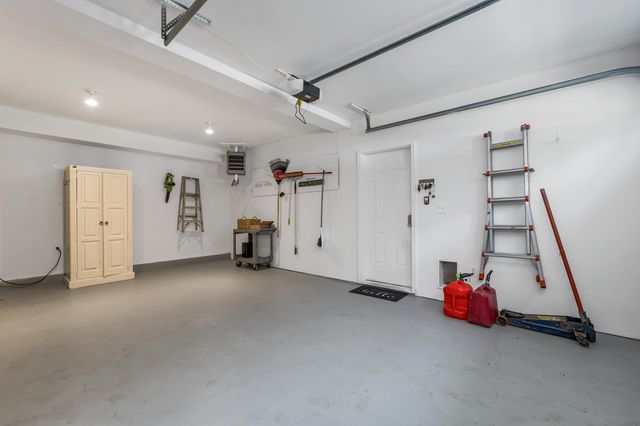 9 Warbonnet Lane, Gilmanton, NH 03237