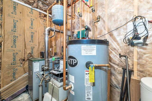 9 Warbonnet Lane, Gilmanton, NH 03237