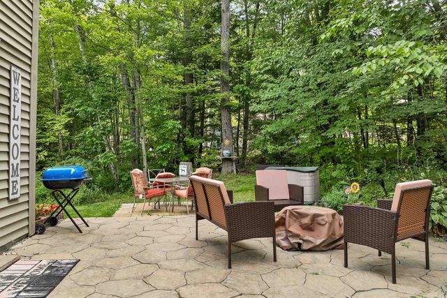 9 Warbonnet Lane, Gilmanton, NH 03237