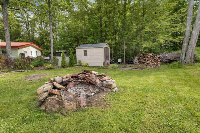 9 Warbonnet Lane, Gilmanton, NH 03237